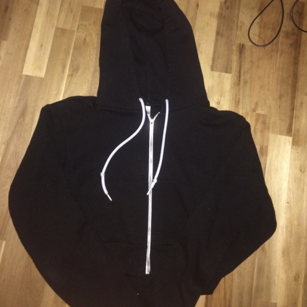 Black American Apparel cropped hoodie